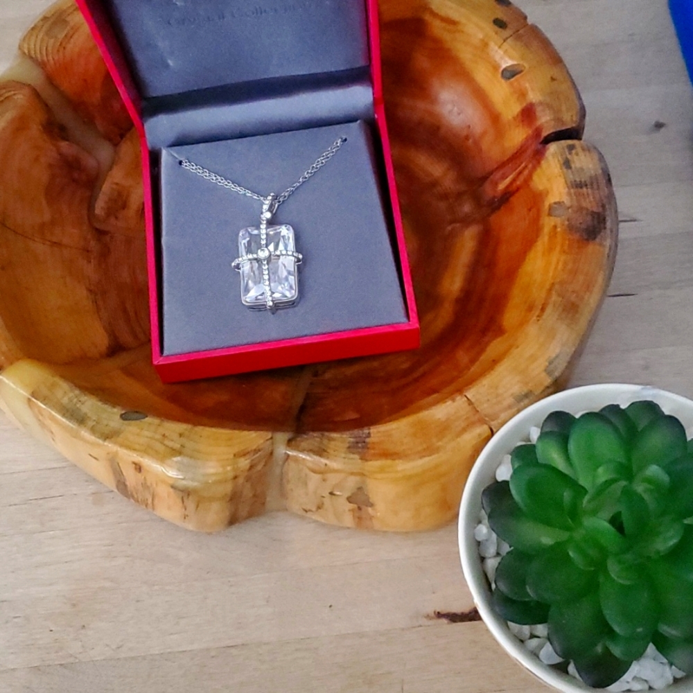 Lucy & Laurel Crystal Collection Necklace